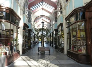 Mercato immobiliare commerciale: fatturato in crescita