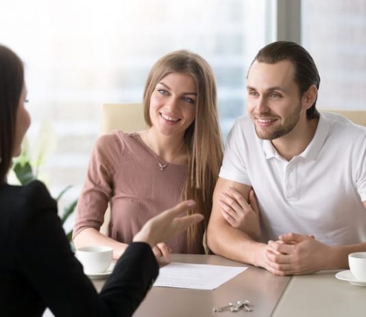 cointestare casa conviene