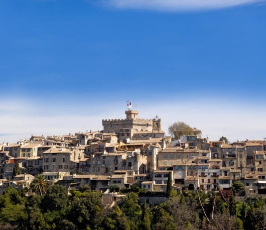 comprare casa in costa azzurra dove