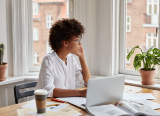 lavorare-da-casa-se-vivi-in-condominio